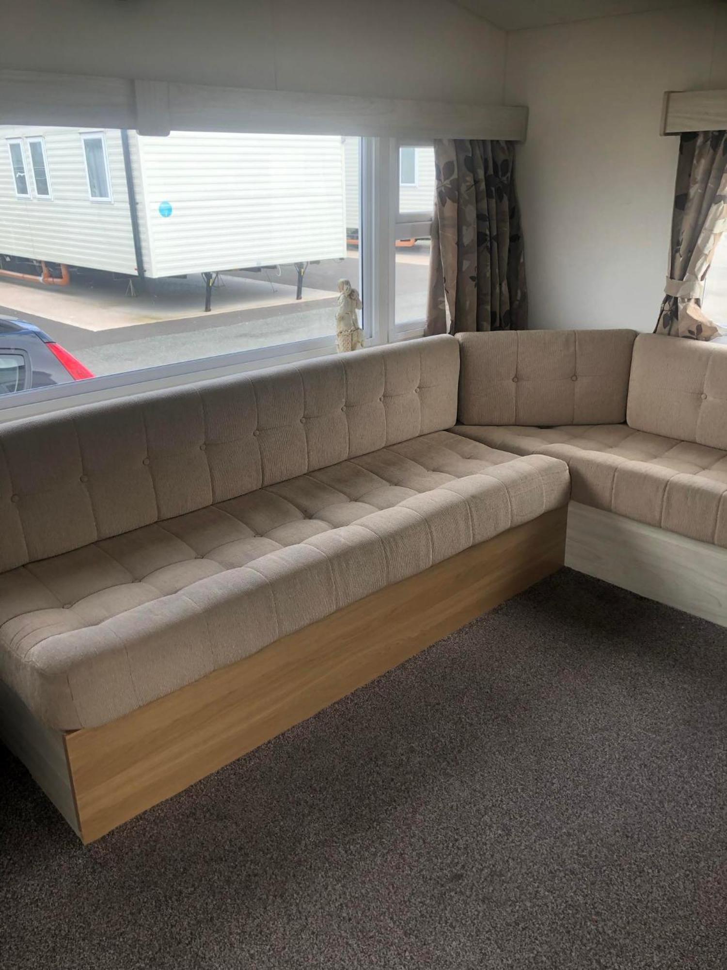 3 Bedrooms, 8 Berth Caravan, Lyons Robin Hood In Rhyl